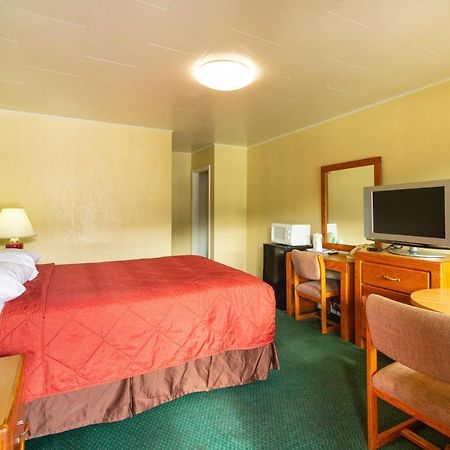 Roseburg Inn Екстер'єр фото