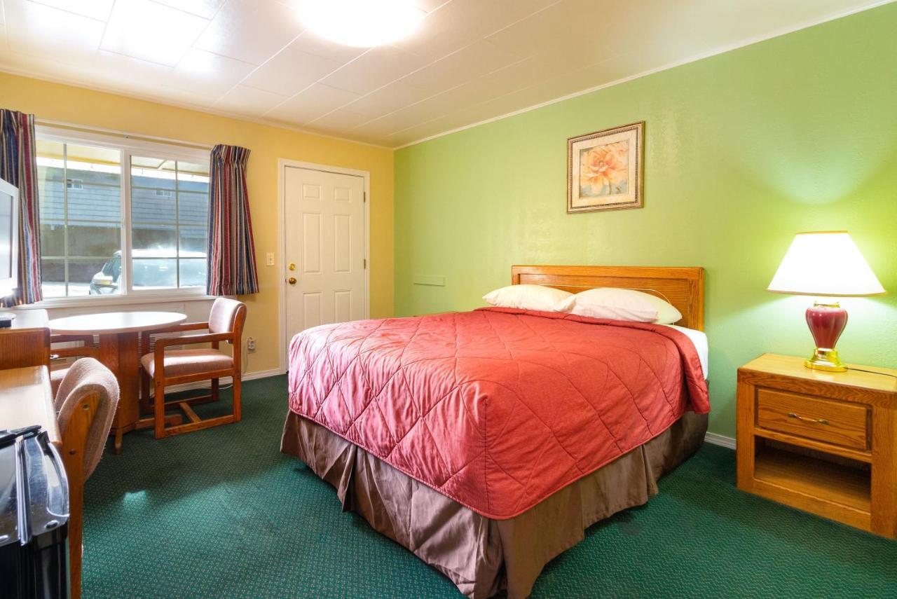 Roseburg Inn Екстер'єр фото