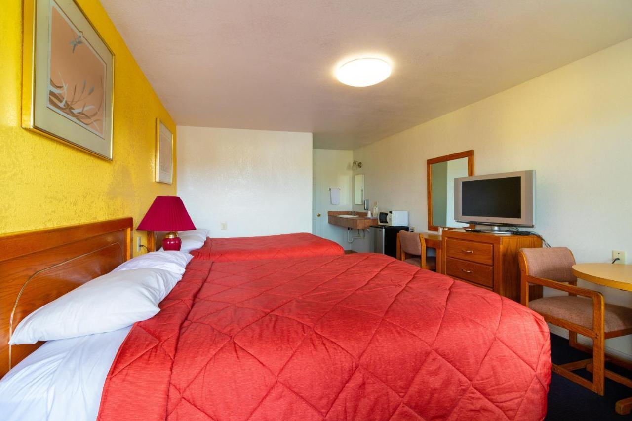 Roseburg Inn Екстер'єр фото